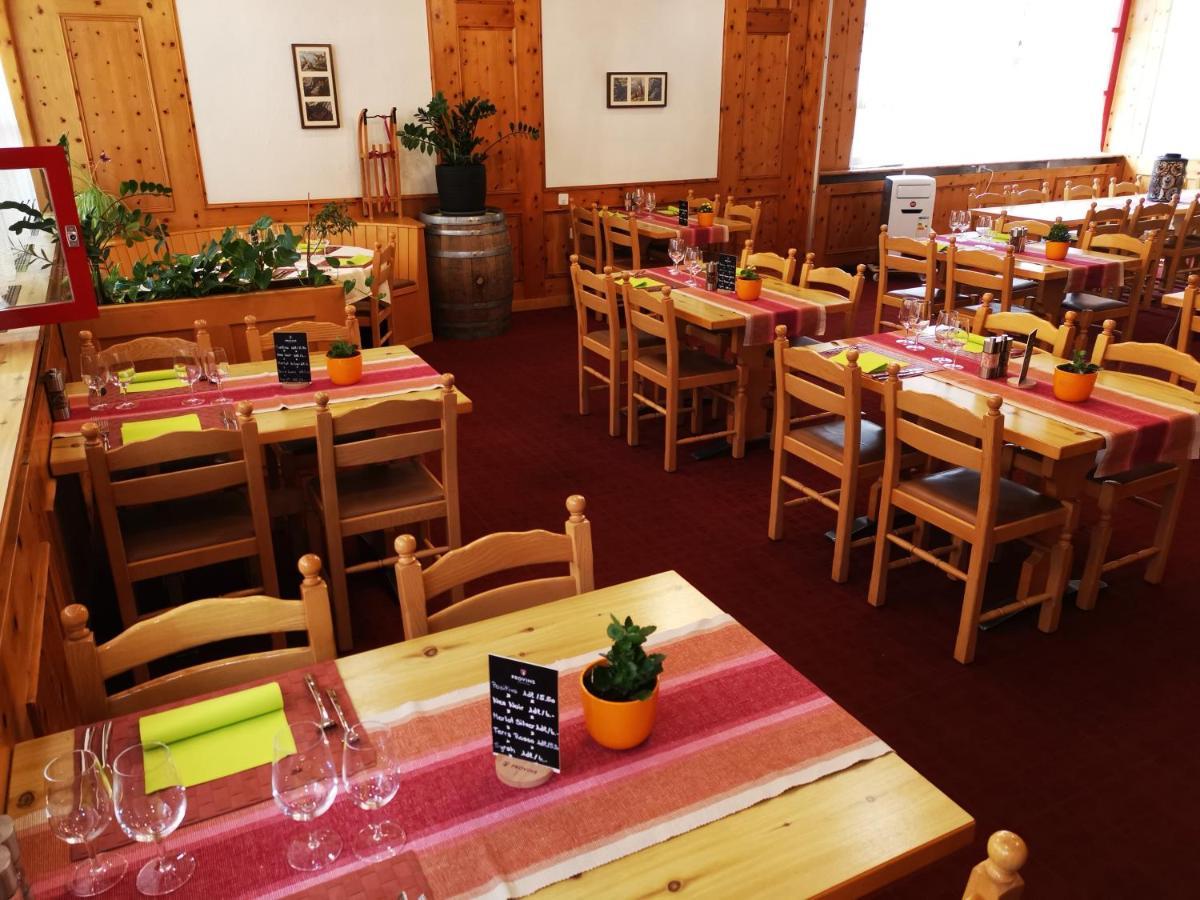 Hotel Restaurant Aletsch メーレル エクステリア 写真