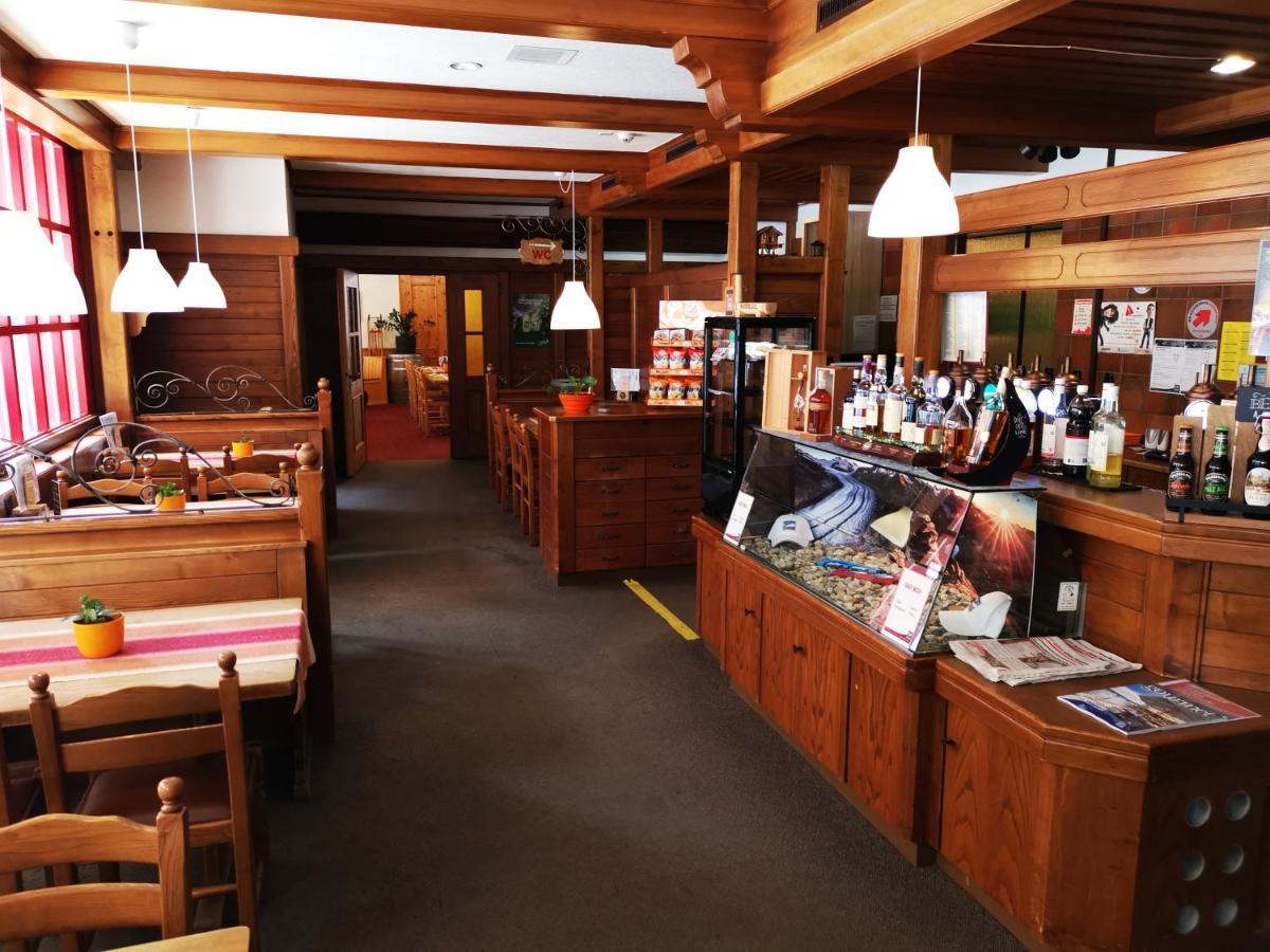 Hotel Restaurant Aletsch メーレル エクステリア 写真